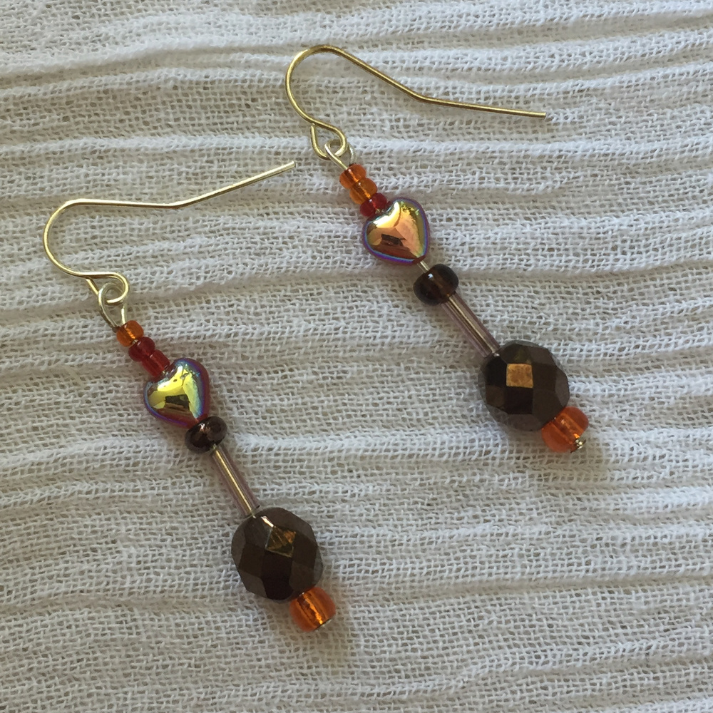 Retro inspired heart earrings